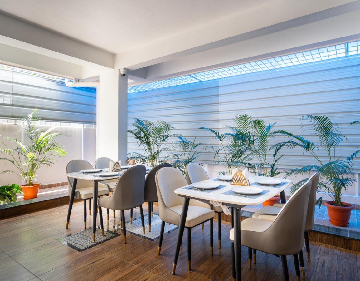 The Silver Chimes Suites Bangalore Esterno foto