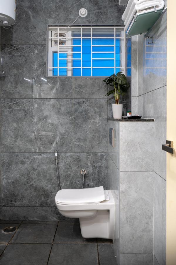 The Silver Chimes Suites Bangalore Esterno foto