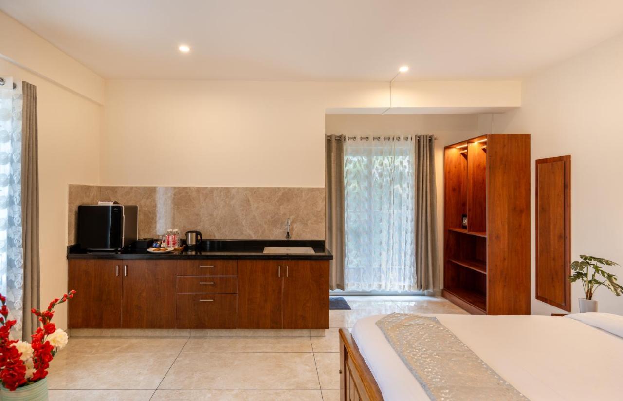 The Silver Chimes Suites Bangalore Esterno foto