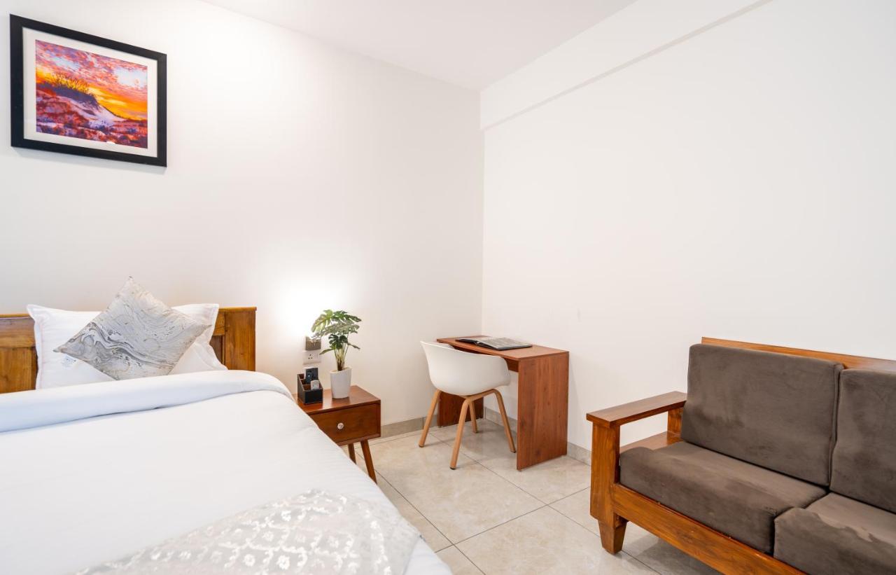 The Silver Chimes Suites Bangalore Esterno foto