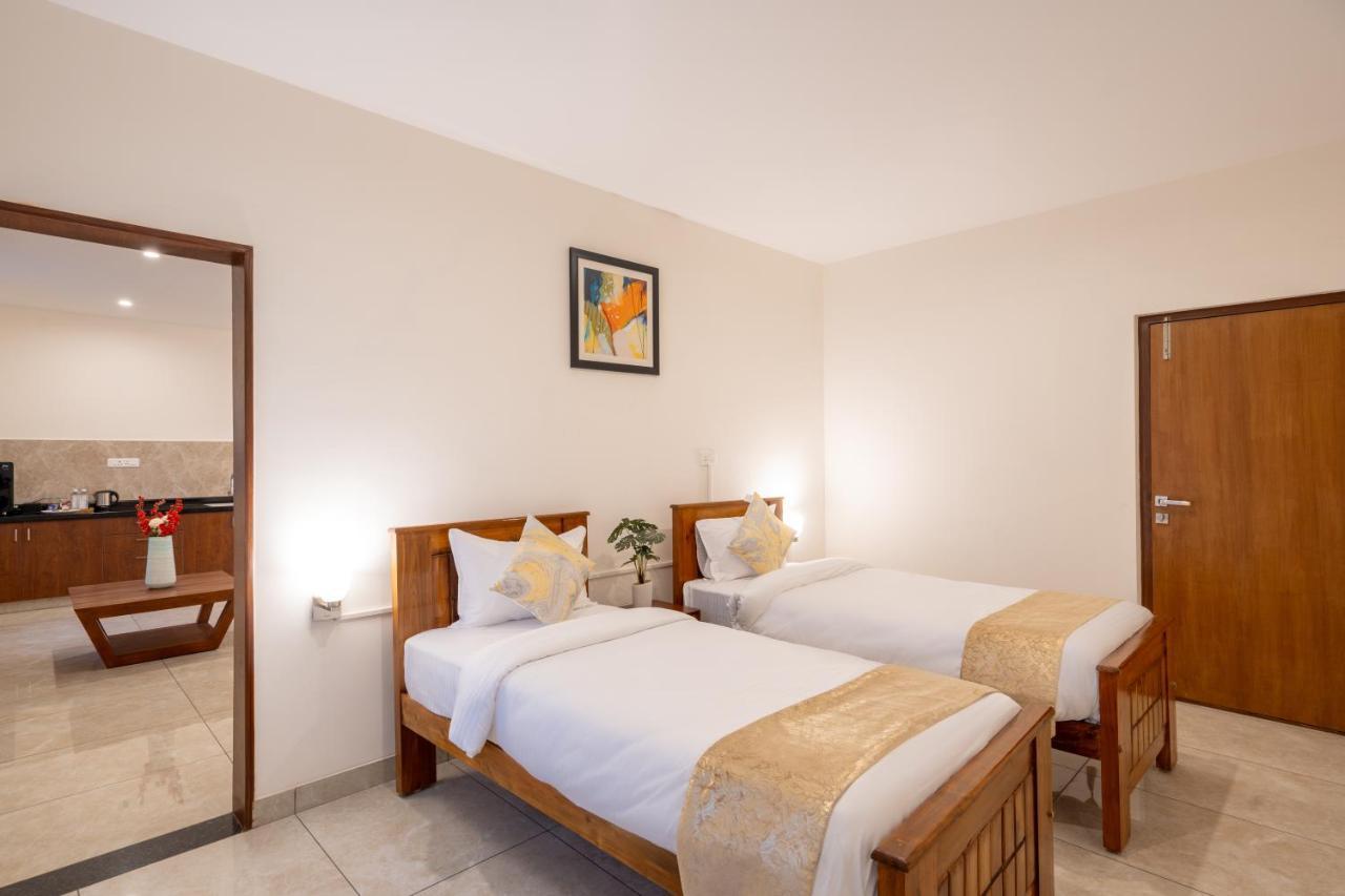 The Silver Chimes Suites Bangalore Esterno foto